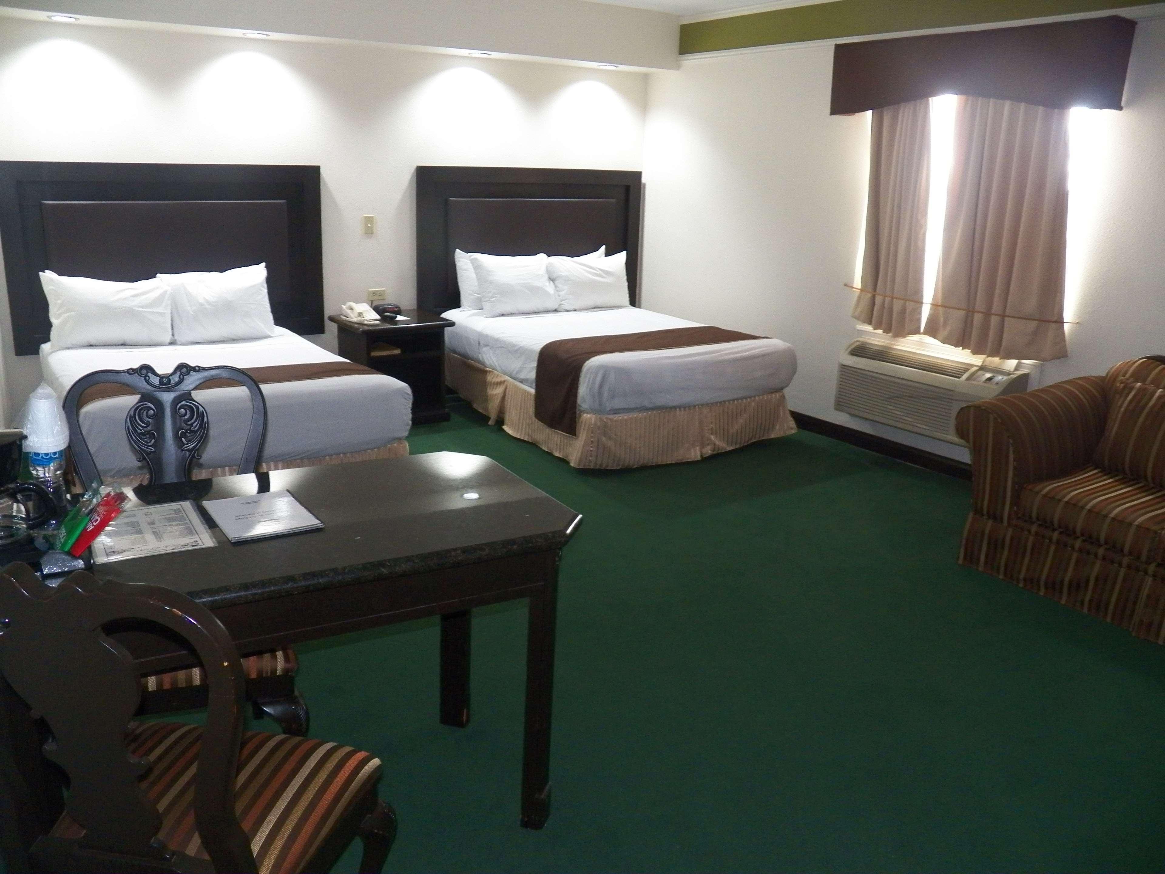 Best Western Hotel Plaza Matamoros Екстер'єр фото