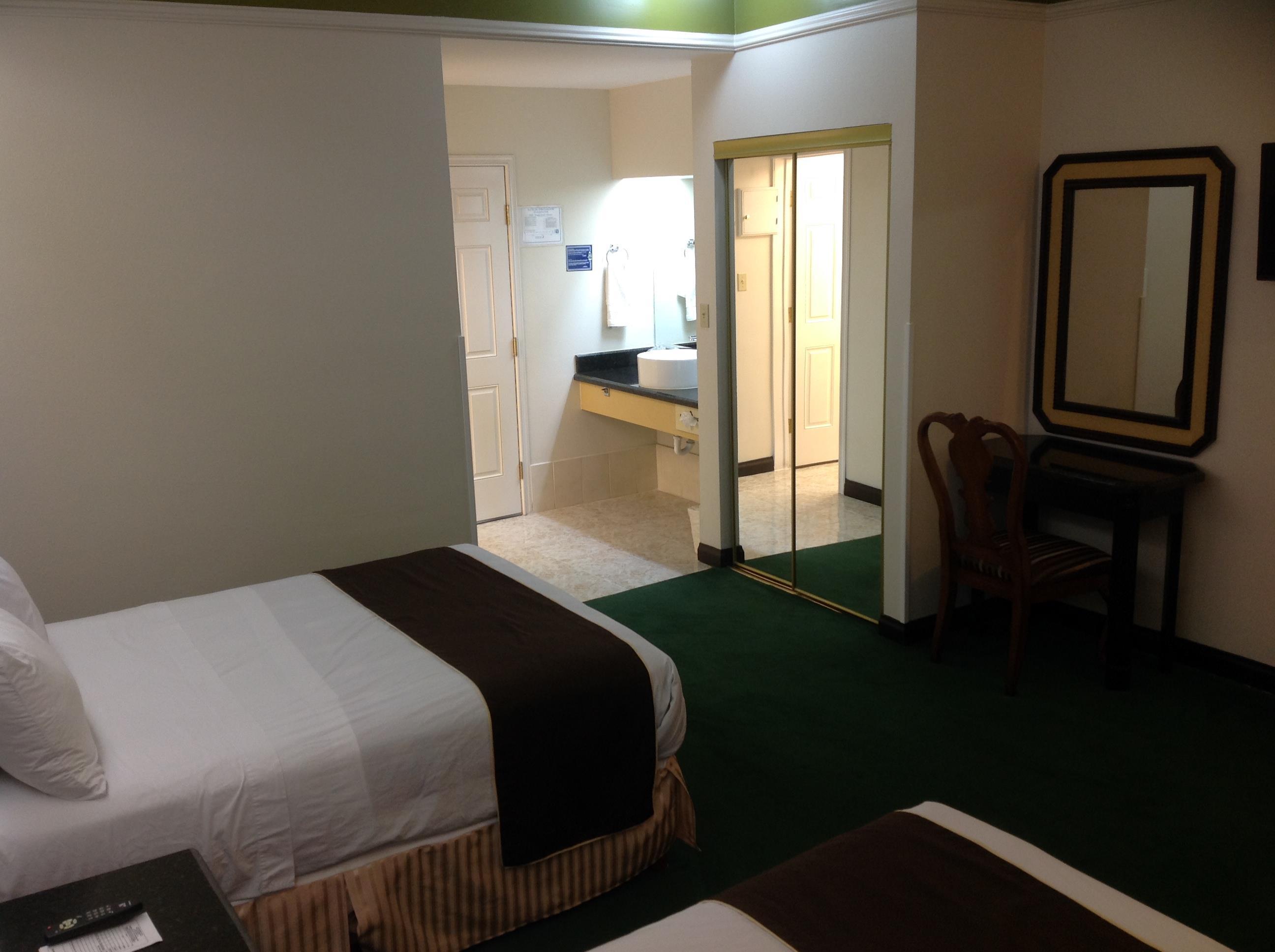 Best Western Hotel Plaza Matamoros Екстер'єр фото