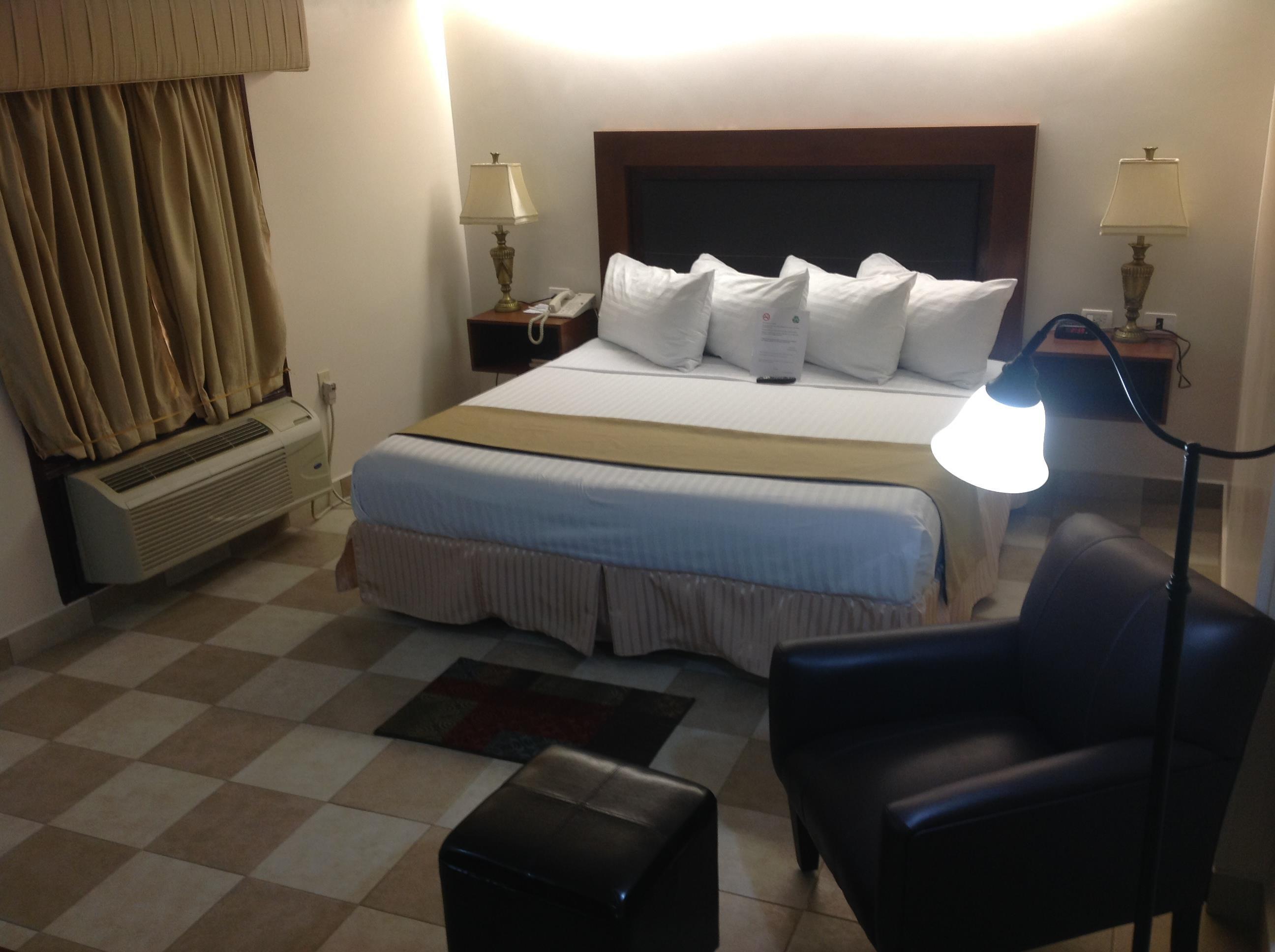 Best Western Hotel Plaza Matamoros Екстер'єр фото