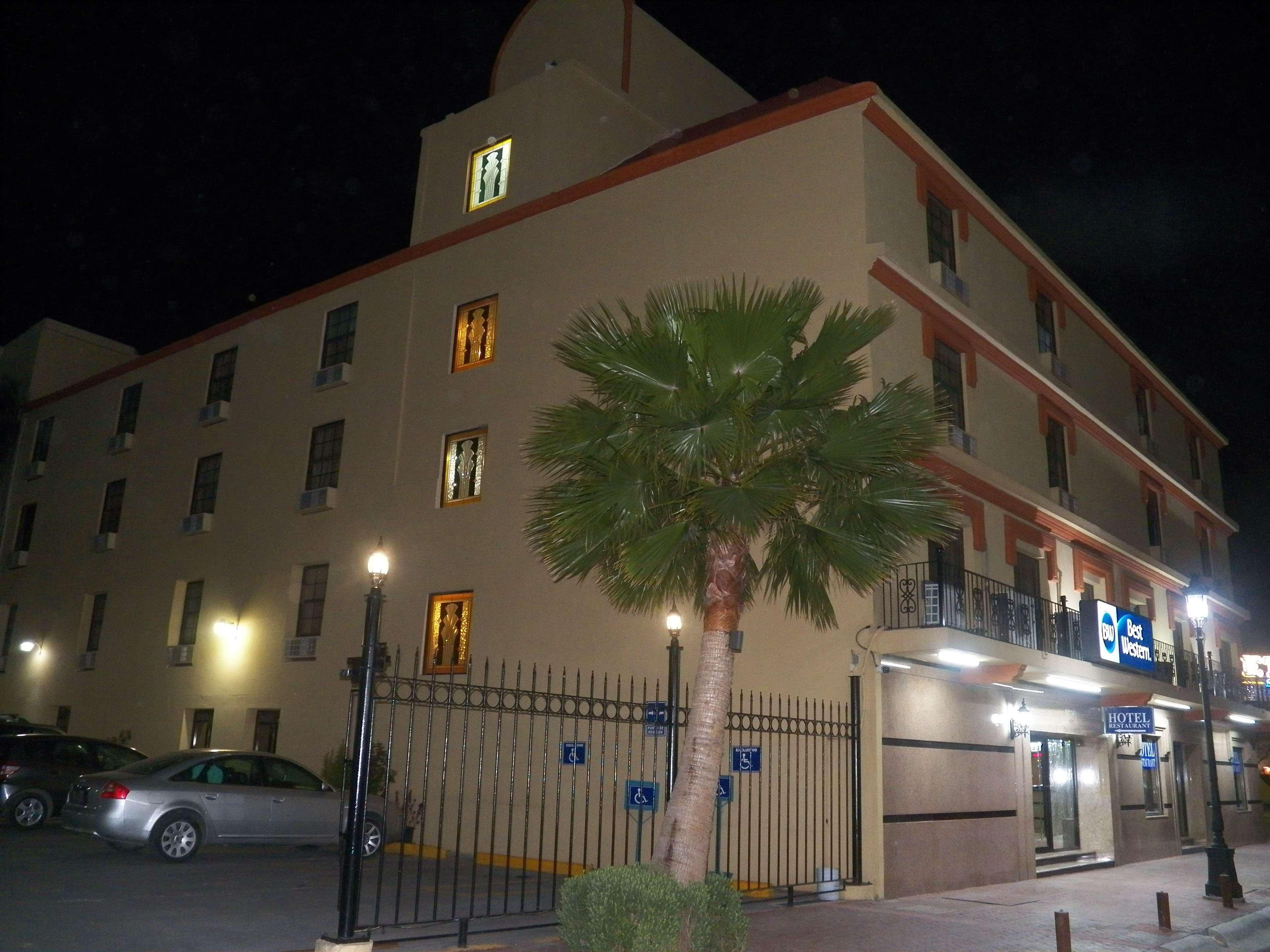 Best Western Hotel Plaza Matamoros Екстер'єр фото