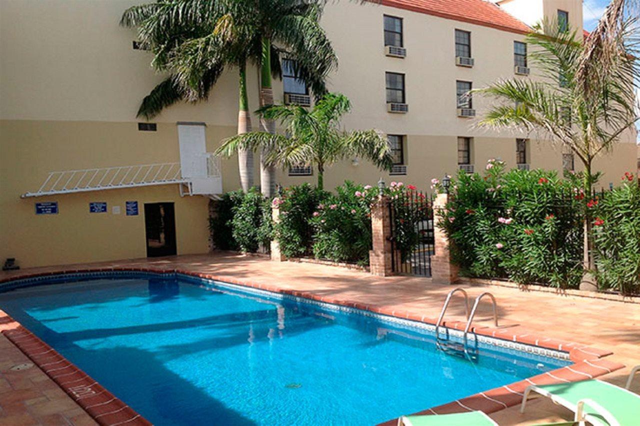 Best Western Hotel Plaza Matamoros Екстер'єр фото